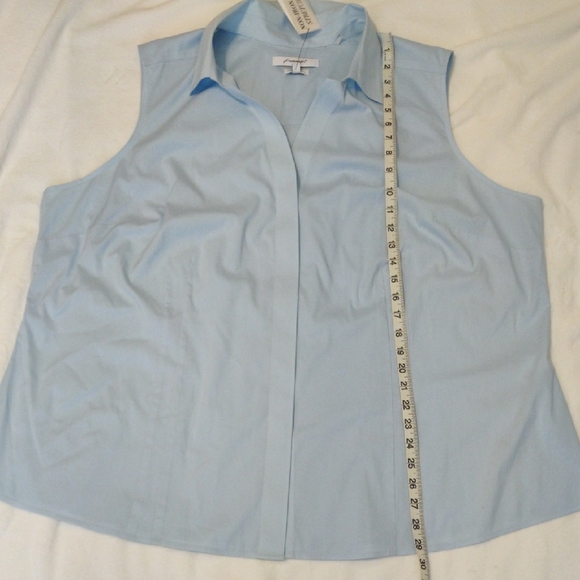 Foxcroft Blue Sleeveless Button Down Shirt - Picture 9 of 10
